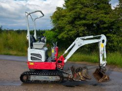 2020 TAKEUCHI TB210 1 TONNE MINI EXCAVATOR | TWO SPEED TRACKING