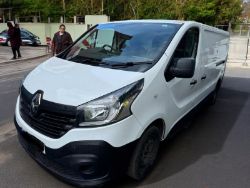 2019/19 RENAULT TRAFIC LWB BUSINESS A/C - **SPARES OR REPAIRS**