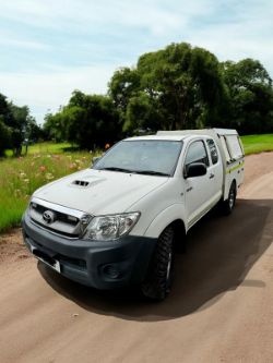 TOYOTA HILUX 2.5 DIESEL KING CAB - 2011