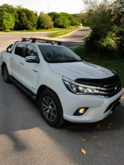 2018 TOYOTA HILUX INVINCIBLE D-4D 4WD DCB **(ONLY 83K MILEAGE)**