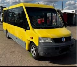 2011/61 VOLKSWAGEN TRANSPORTER MINIBUS – AUTOMATIC