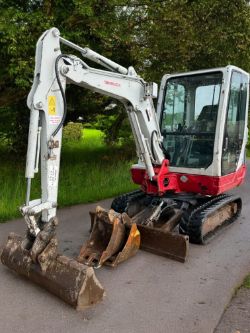 2013 TAKEUCHI TB228 2.8 TONNE EXCAVATOR DIGGER - 4592 HOURS