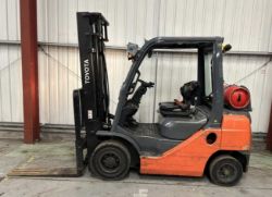 2016 TOYOTA 02-8FGF25 LPG FORKLIFT