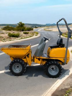 2013 WACKER NEUSON 1001 1 TONNE DUMPER
