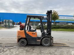 DOOSAN LPG FORKLIFT - MODEL G33P-3 (2007)