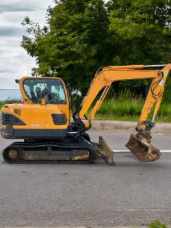 2018 HYUNDAI ROBEX R55-9A 5.65 TONNE EXCAVATOR | 4672 HOURS