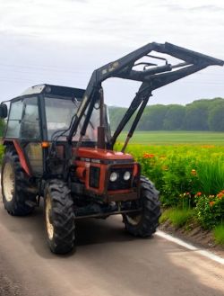 ZETOR 5245 TRACTOR WITH LOADER