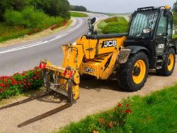 2015 JCB 535-140 14M TELEHANDLER