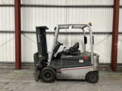 **(INCLUDES CHARGER)** 2013 NISSAN G1Q2L30Q ELECTRIC FORKLIFT