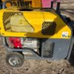 2015 ATLAS COPCO LP9-20P HYDRAULIC POWERPACK AND BREAKER 3 CHISELS