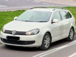 VOLKSWAGEN GOLF 1.6 TDI SE DSG 5DR (2010) >>--NO VAT ON HAMMER--<<