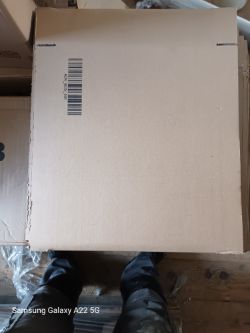 450 X FLAT-PACKED CARDBOARD BOXES SIZE 47X37X10 CM