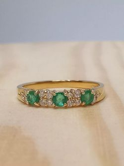 0.28CT DIAMOND & EMERALD ETERNITY RING 18CT YELLOW GOLD+GIFT BOX