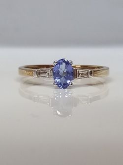 9CT YELLOW GOLD DIAMOND & TANZANITE DRESS RING + GIFT BOX + VALUATION CERTIFICATE OF £1695