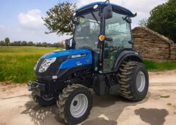 SOLIS 26 HST COMPACT TRACTOR WITH CAB – 26HP, HYDROSTATIC TRANSMISSION