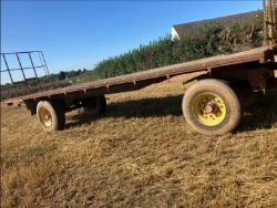 AUCTION LISTING: 27 1/2 FT BALE TRAILER