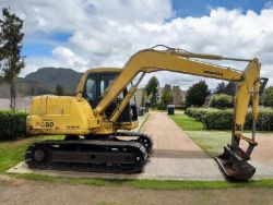 KOMATSU PC60 EXCAVATOR - 6 TON DIGGER WITH STEEL TRACKS