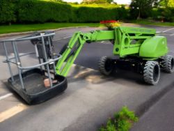 NIFTY HR21 HYBRID SELF-PROPELLED ARTICULATED BOOM LIFT - 2010