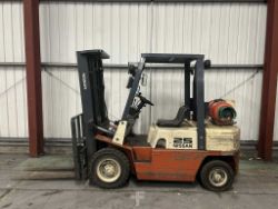 NISSAN UJ02A25U LPG FORKLIFT – 2000