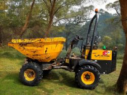 JCB 3TSTM 3T SWIVEL DUMPER – 2015