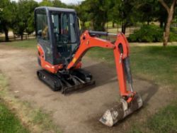 KUBOTA KX016-4 MINI EXCAVATOR WEIGHT: 1,615 KG