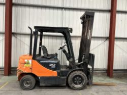 2013 DOOSAN D30S-5 DIESEL FORKLIFT