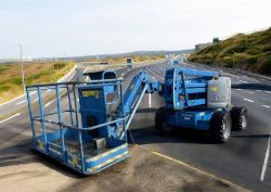 GENIE Z45/25 16M SELF-PROPELLED ARTICULATED BOOM - YEAR 2007
