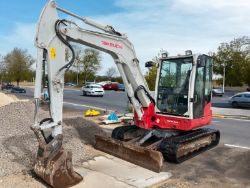 2016 TAKEUCHI TB260 6 TONNE EXCAVATOR