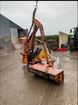 2004 QUIVOGNE 12.3M FOLDING ROLLERS