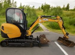 2015 JCB 8026 CTS MINI EXCAVATOR