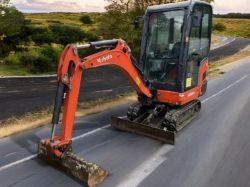 KUBOTA KX016-4 1.6T MINI EXCAVATOR / DIGGER