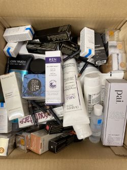 MIXED BOX OF BRANDED COSMETICS, MAKE UP & BEAUTY ITEMS (BOX 9)