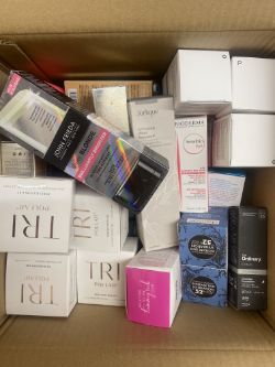 MIXED BOX OF BRANDED COSMETICS, MAKE UP & BEAUTY ITEMS (BOX 17)