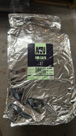 50X AATU DUCK CAT FOOD 8KG RRP £50 EACH