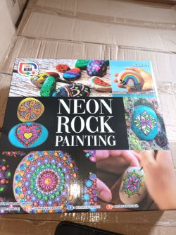372 X NEON ROCK PAINTING KIT