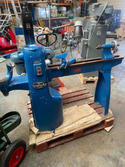 UNION GRADUATE WOOD TURNING LATHE