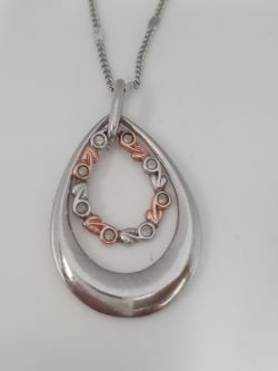 CLOGAU TREE OF LIFE PENDANT & CHAIN
