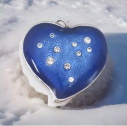 CERAMIC & SILVER HEART PENDANT & CHAIN