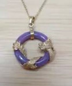 PURPLE JADE 9CT GOLD PENDANT & 18