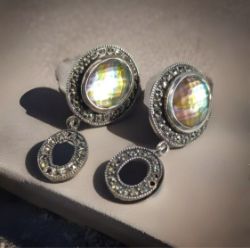 STUNNING MARQUISETTE & MOTHER OF PEARL EARRINGS/SILVER IN GIFT BOX