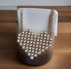 SILVER CUBIC ZIRCONIA HEART PENDANT 18