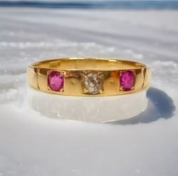 RUBY & DIAMOND RING 18CT YELLOW GOLD WITH GIFT BOX AND VALUATION CERTIFICATE £1150