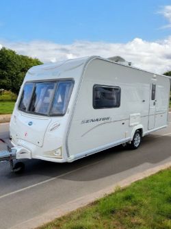 2010 BAILEY SENATOR VERMONT SERIES 6 - PREMIUM 2 BERTH TOURING CARAVAN