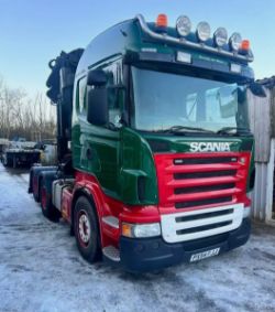2005 SCANIA R470 TRACTOR UNIT WITH 60 TON METRE CRANE