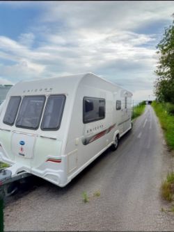 BAILEY UNICORN MADRID TOURING CARAVAN - 2011 4 BERTH | ELEGANT AND FULLY EQUIPPED