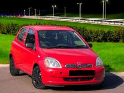 TOYOTA YARIS 1.3 VVT-I 16V GLS 5DR 2001 - RELIABLE AND EFFICIENT SUPERMINI >>--NO VAT ON HAMMER--<<