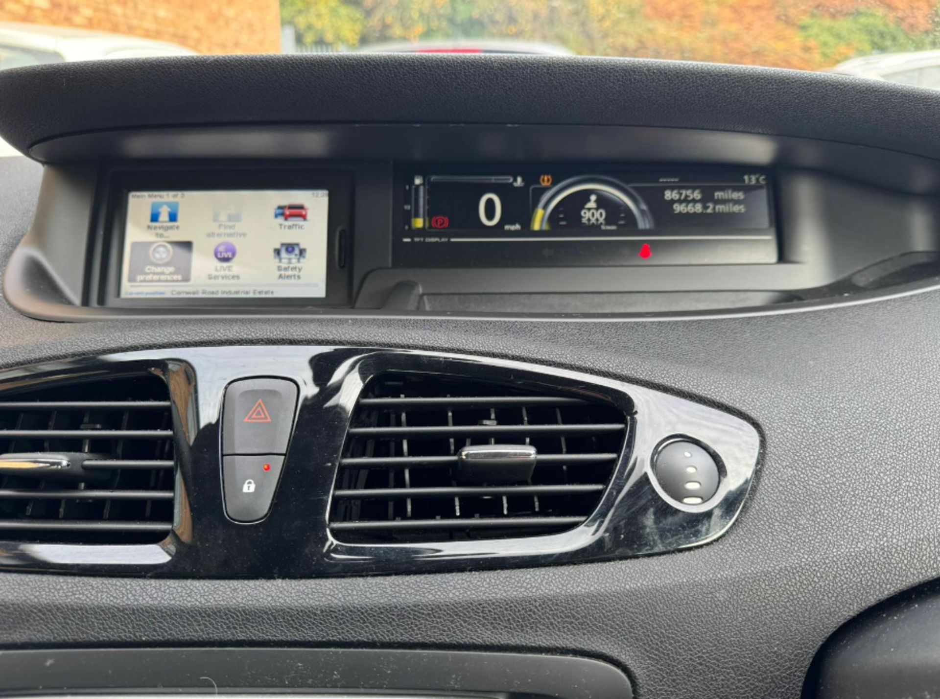 RENAULT SCENIC DYNAMIQUE NAV DCI 2015 >>--NO VAT ON HAMMER--<< - Image 14 of 15