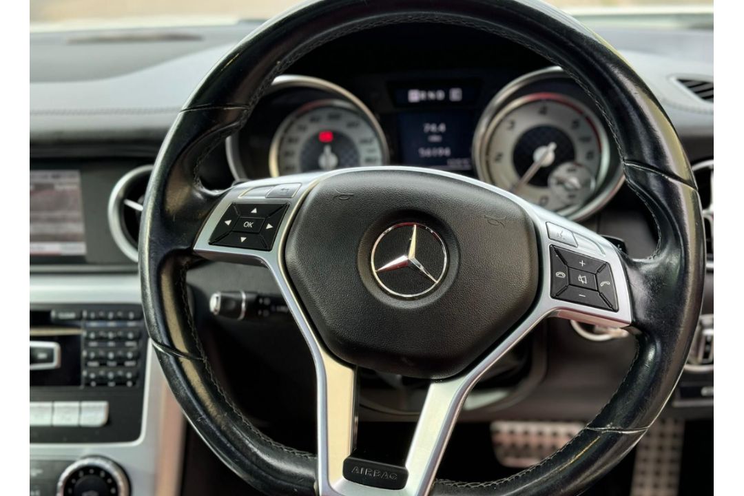 MERCEDES-BENZ SLK250 AMG SPORT CDI 2013 – CONVERTIBLE >>--NO VAT ON HAMMER--<< - Image 19 of 26
