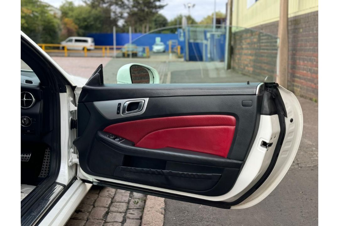 MERCEDES-BENZ SLK250 AMG SPORT CDI 2013 – CONVERTIBLE >>--NO VAT ON HAMMER--<< - Image 21 of 26