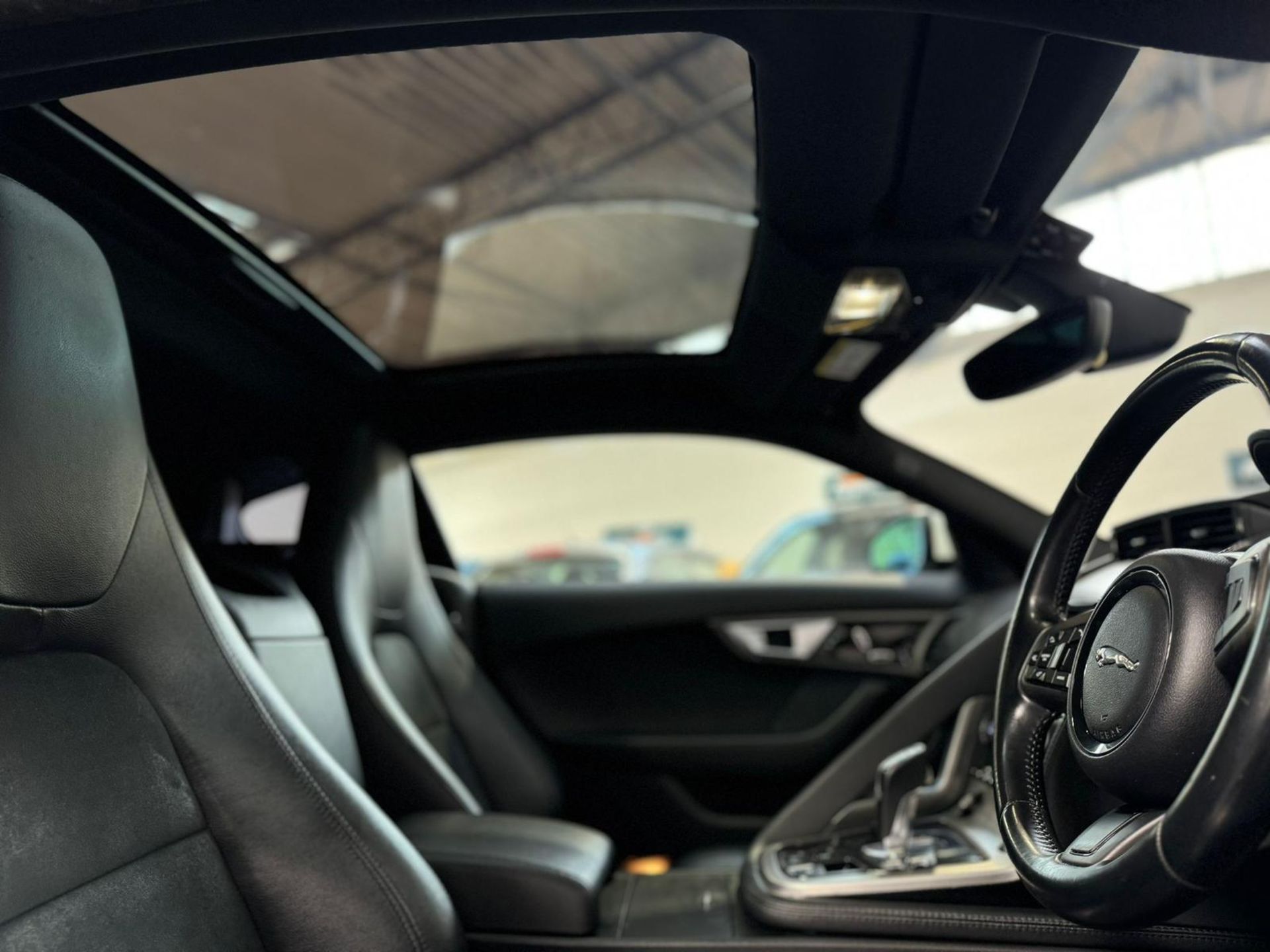 JAGUAR F-TYPE V6 AUTO 2014 >>--NO VAT ON HAMMER--<< - Image 16 of 16